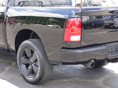 Used 2022 RAM 1500 Classic SLT w/ Electronics Convenience Group AWD/4WD image 11