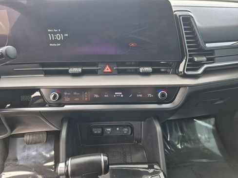 Certified 2023 Kia Sportage SX FWD image 10