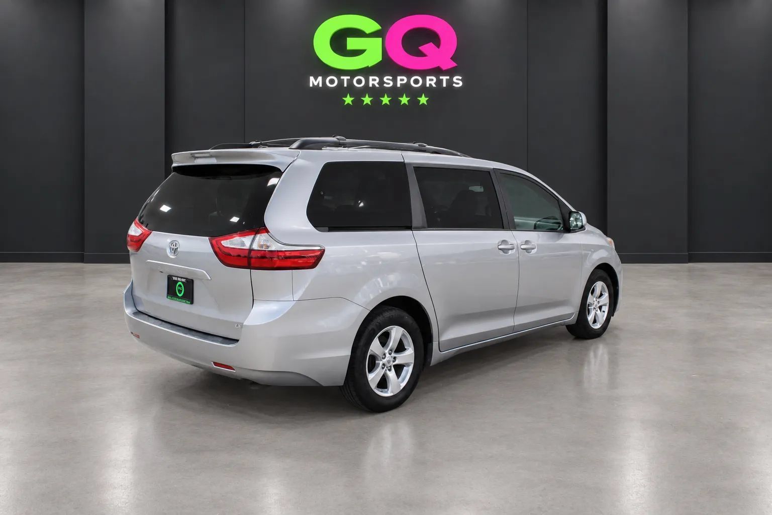 Used 2016 Toyota Sienna LE FWD image 8