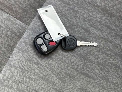 Used 2005 Buick Le Sabre Custom w/ Wheel And Sound Package image 27