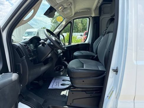 Used 2025 RAM ProMaster 3500 w/ Convenience Group FWD image 9
