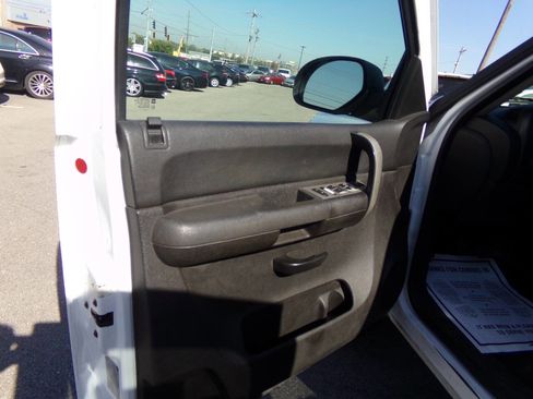 Used 2007 Chevrolet Silverado 2500 LT image 18