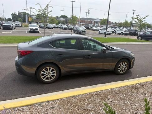 Used 2016 MAZDA MAZDA3 i Sport w/ Preferred Equipment Package FWD image 10