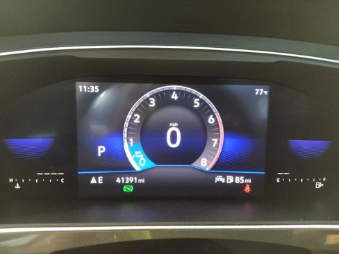 Used 2022 Volkswagen Tiguan SE w/ Panoramic Sunroof Package image 23