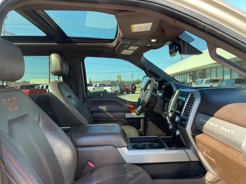 Used 2017 Ford F350 King Ranch w/ King Ranch Ultimate Package image 32