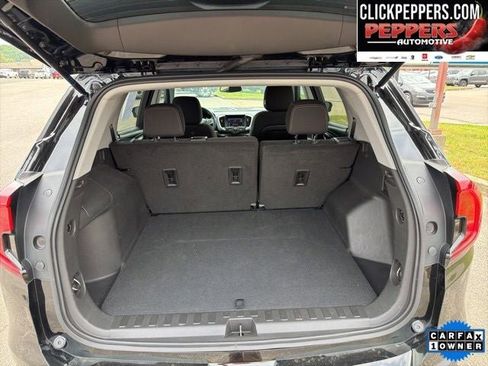 Used 2024 GMC Terrain SLE w/ Driver Convenience Package FWD image 13