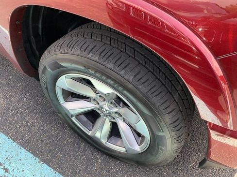 Used 2021 RAM 1500 Limited AWD/4WD image 9