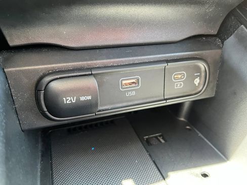 Used 2025 Kia Telluride S AWD/4WD image 22