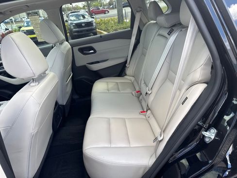 Certified 2023 Nissan Rogue SL w/ SL Premium Package image 28