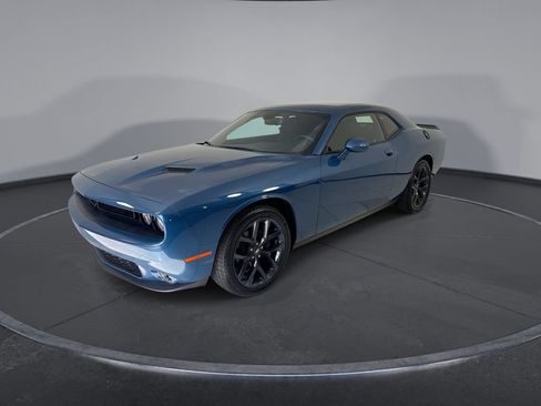 Used 2021 Dodge Challenger SXT w/ Blacktop Package RWD image 4