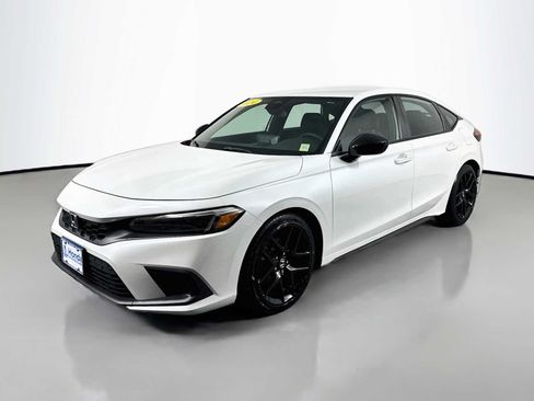 Used 2024 Honda Civic Sport image 3
