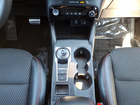 Used 2024 Ford Escape ST-Line w/ Tech Pack #1 AWD/4WD image 22