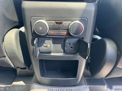 Used 2020 Ford Explorer Limited w/ Class III Trailer Tow Package AWD/4WD image 16