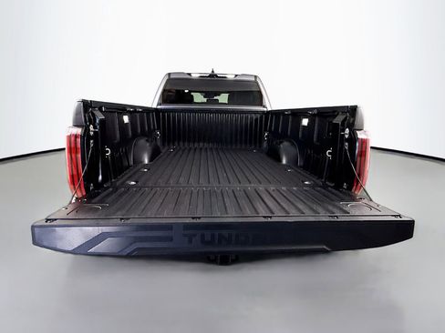 Used 2023 Toyota Tundra Platinum AWD/4WD image 31