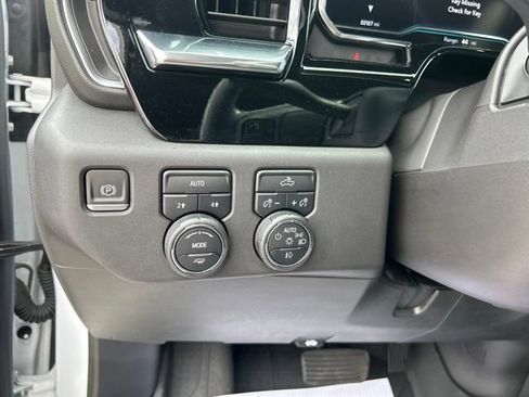 Used 2024 Chevrolet Silverado 1500 RST w/ Protection Package AWD/4WD image 17