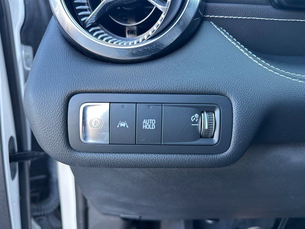 Used 2024 Chevrolet Blazer EV LT AWD/4WD image 20