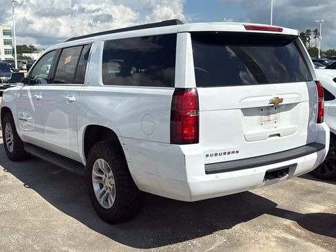 Used 2019 Chevrolet Suburban LT AWD/4WD image 3