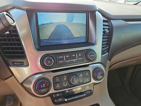 Used 2018 Chevrolet Tahoe LS w/ Enhanced Driver Alert Package RWD image 20