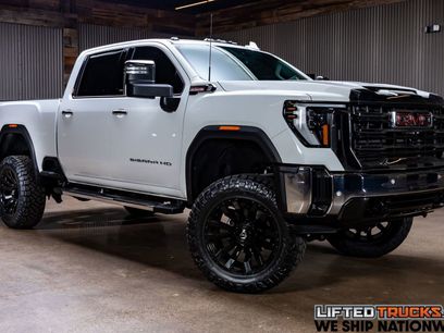 Used 2025 GMC Sierra 2500 SLT w/ SLT Premium Package