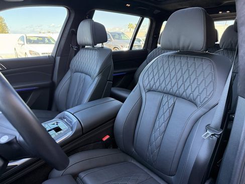 Used 2025 BMW ALPINA XB7 image 14