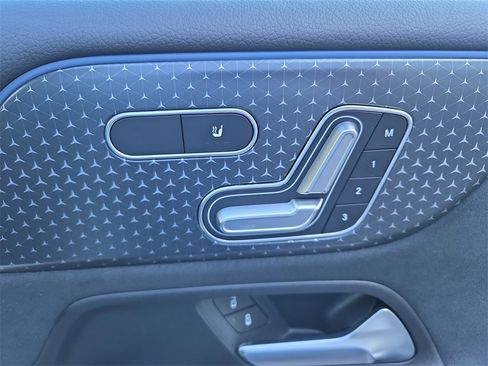 Certified 2025 Mercedes-Benz GLB 250 GLB 250 image 17