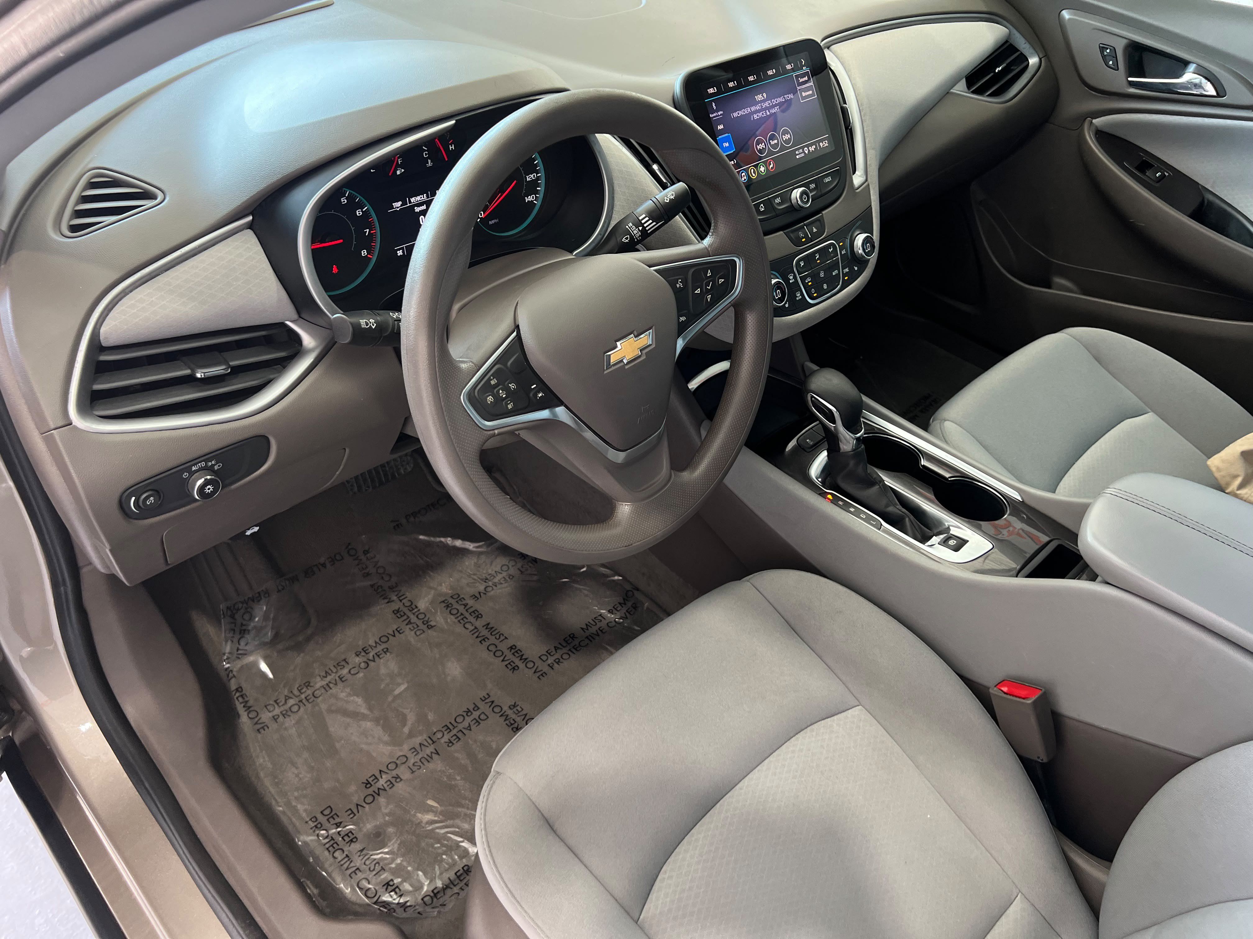 Used 2022 Chevrolet Malibu LT FWD image 12