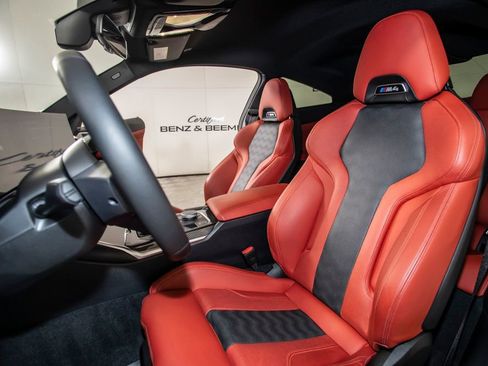 Used 2025 BMW M4 Coupe w/ Executive Package image 17