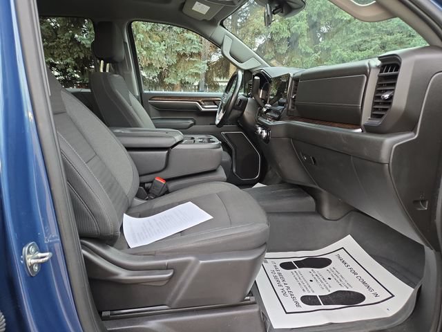 Used 2024 GMC Sierra 1500 SLE w/ X31 Off-Road Package AWD/4WD image 36