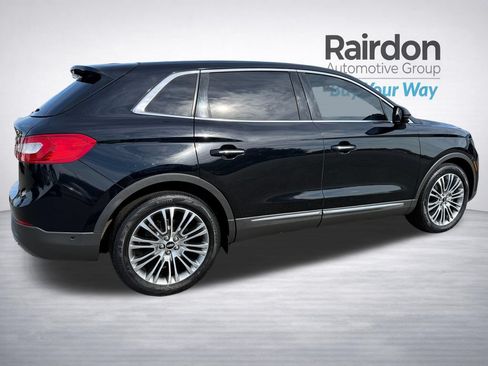 Used 2016 Lincoln MKX Reserve w/ Technology Package AWD/4WD image 7