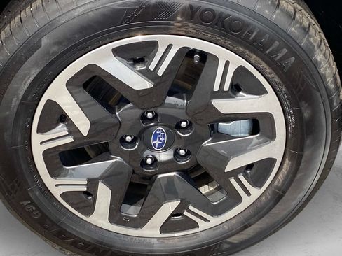 Certified 2025 Subaru Forester Premium AWD/4WD image 27