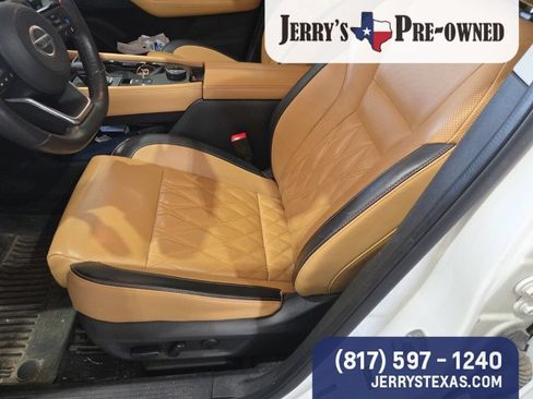 Used 2021 Nissan Rogue Platinum AWD/4WD image 7