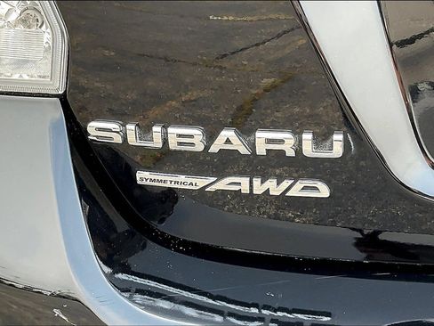 Used 2014 Subaru Impreza 2.0i Premium w/ All-Weather Package w/CVT AWD/4WD image 23