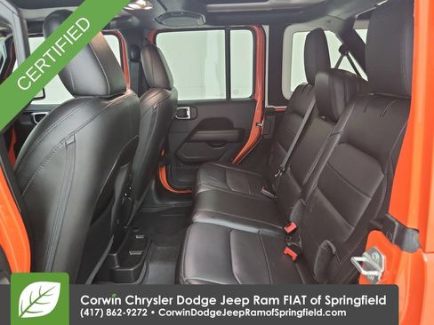 Used 2023 Jeep Wrangler Unlimited Sahara AWD/4WD image 29
