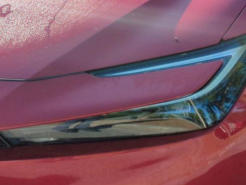 Used 2024 Toyota Prius XLE FWD image 25