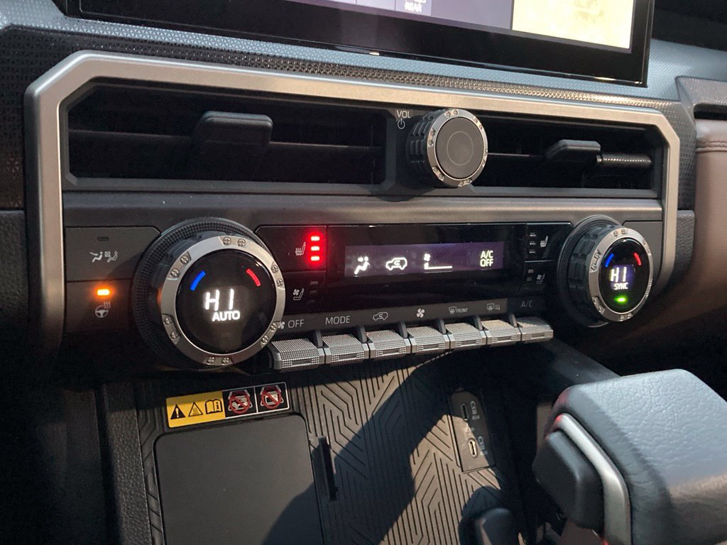 Certified 2026 Toyota 4Runner Limited AWD/4WD image 25