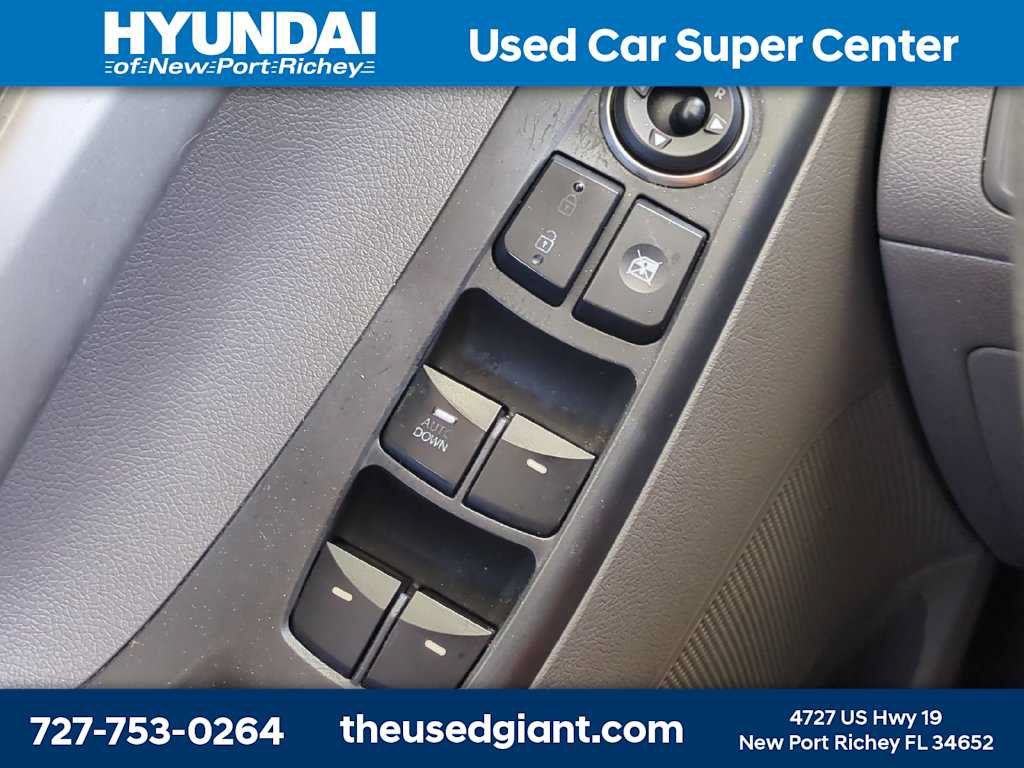 Used 2016 Hyundai Elantra SE FWD image 21