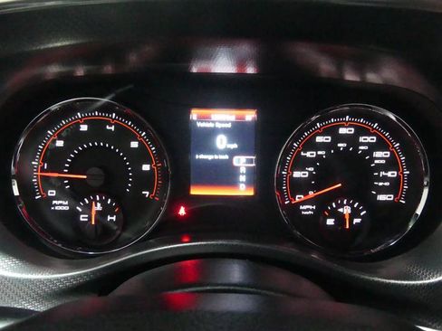 Used 2014 Dodge Charger R/T image 33