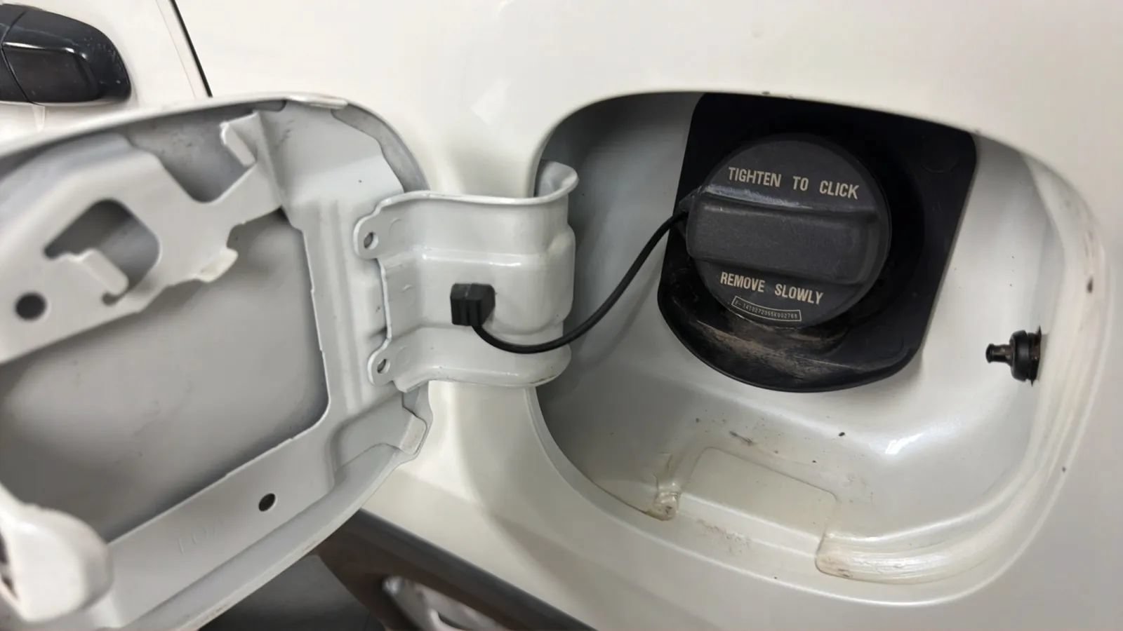 Used 2015 Honda CR-V LX image 29