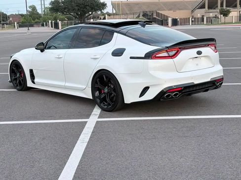 Used 2019 Kia Stinger GT2 RWD image 5