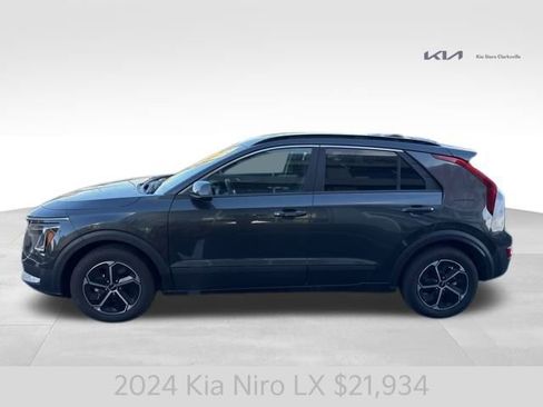 Certified 2024 Kia Niro LX image 5