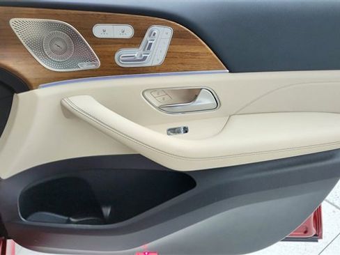 Used 2024 Mercedes-Benz GLE 350 4MATIC image 23