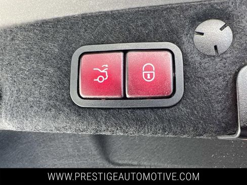 Used 2019 Mercedes-Benz C 300 4MATIC Sedan image 13