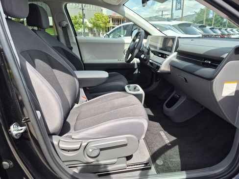 Certified 2024 Hyundai Ioniq 5 SEL RWD image 30