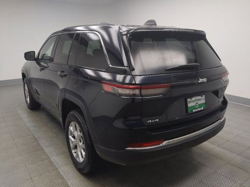 Used 2023 Jeep Grand Cherokee Limited AWD/4WD image 5