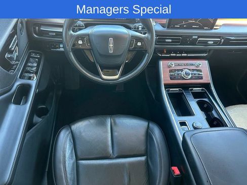 Used 2023 Lincoln Aviator Reserve AWD/4WD image 8