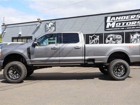 Used 2025 Ford F350 Platinum AWD/4WD image 2