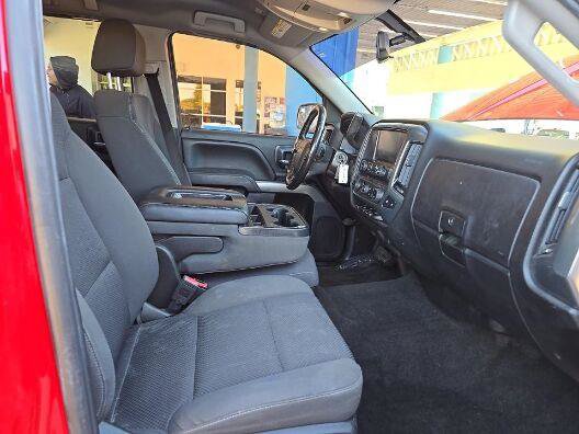 Used 2018 Chevrolet Silverado 1500 LT w/ All Star Edition AWD/4WD image 8