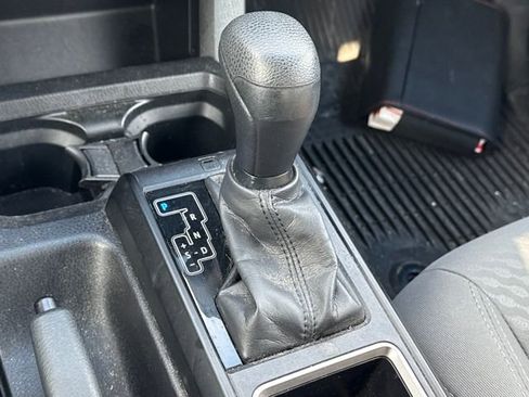 Used 2022 Toyota Tacoma SR image 23