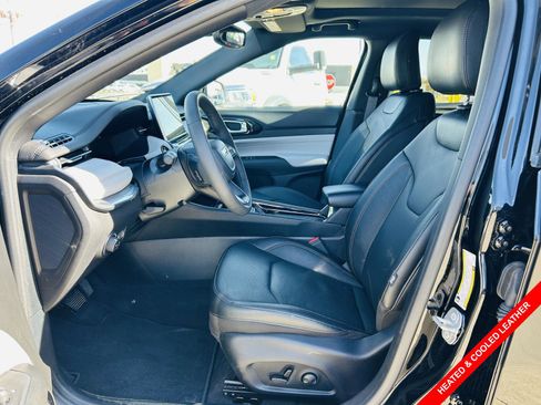 Used 2024 Jeep Compass Limited w/ Elite Group image 3