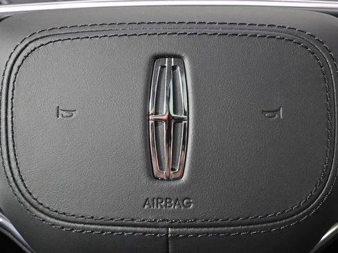 New 2026 Lincoln Nautilus Reserve image 34